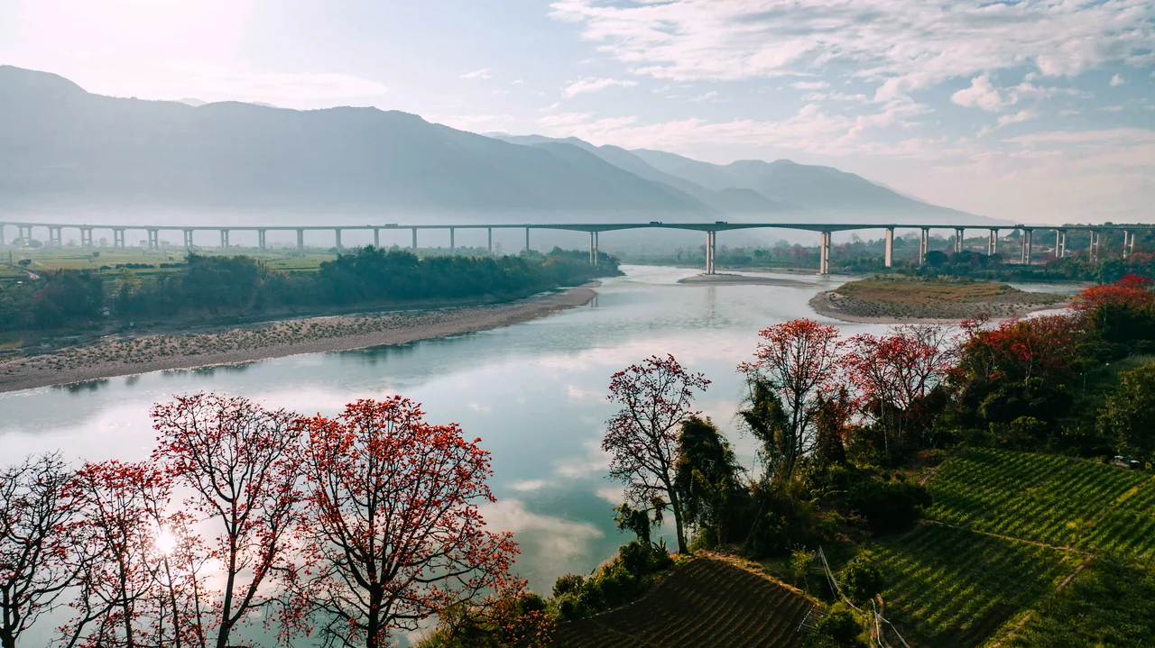 红林秋水河谷